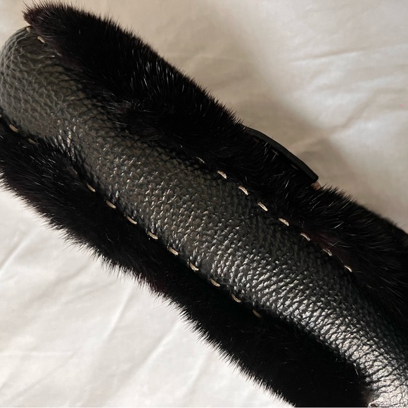 Vintage FENDI Black Mink fur Selleria collection Baguette Bag - Picture 6 of 7